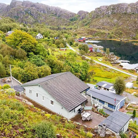 10 Person In Kalvag-by Traum Feriehus *